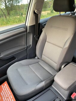 Volkswagen Golf 7 variant, 2,0 tdi 110 kw rv 2014  228900km. - 12