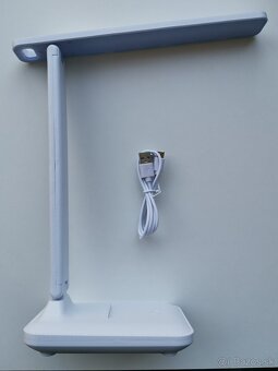 Nová stolná LED lampa - 12