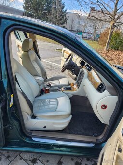 Jaguar X-Type 2.5 benzin - 12