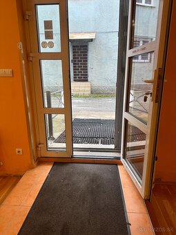 Na prenájom obchodný priestor 226,61m2 -  Voľný ihned - 12