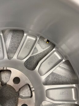 Hliníkové disky 5x100 R17 Audi A1 , Kamiq , Scala, Fabia - 12