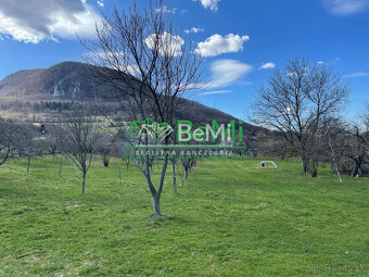 011-14-MIKUa - Ponúkame na predaj jedinečný stavebný pozemok - 12