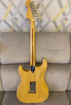 Fender Classic 70's Stratocaster - 12