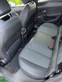 Peugeot 308 2022 Allure pack 1.2 PureTech 130k - 12