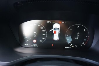 Volvo V60 II D4 AWD Drive-E AUT MOMENTUM PRO Jul 2020 - 12