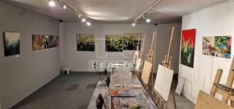 Administratívna budova v centre mesta - 12