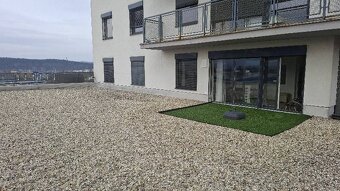 Prenájom lukratívnych kancelárií Living-Žilina,150m. - 12