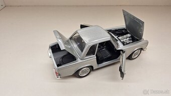 1:18 MERCEDES-BENZ PAGODA 280 SL - 12