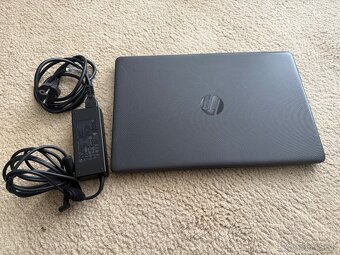 HP 255 G7 15,6” - Ryzen 3 2200U / 8 GB RAM / 128 GB /Full HD - 12