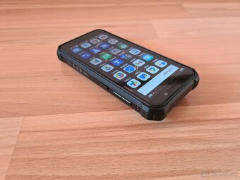 Predám  odolný telefón 5,45″ 4G Lte 10600 mAh batéria - - 12