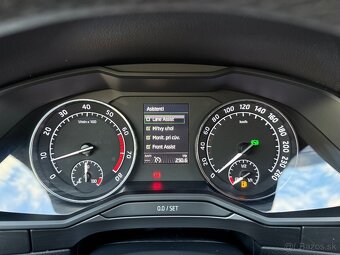 Superb Style Plus 1.8TSI DSG - 12