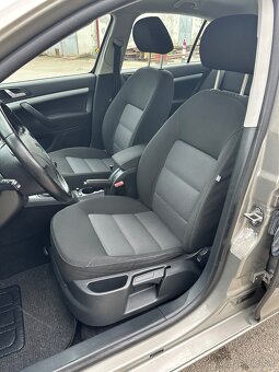 Škoda Octavia 2 Sedan 1.9 TDI BXE bez DPF Elegance - 12