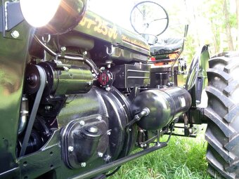 Zetor 25 A - 12