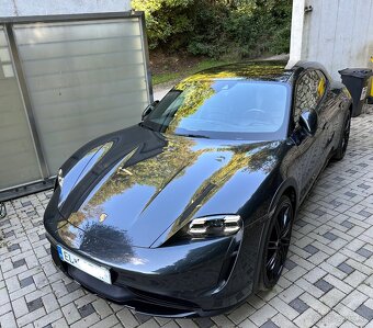 Porsche Taycan 4 Cross Turismo, Batery performance + - 12
