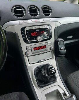 Ford galaxy 2.0TDCI 7 miestny 2009 - 12