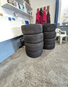 245/40R19 zimné Goodyear - 12