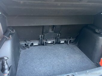 Predám Škoda Yeti 2,0 Tdi , 4x4 - 12