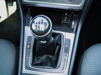 Volkswagen Golf 1.4TSi COMFORTLINE - SERVIS - 12