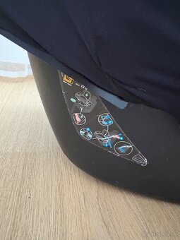 Maxi-cosi autosedačka 40-75 cm Essential Blue vajíčko do aut - 12