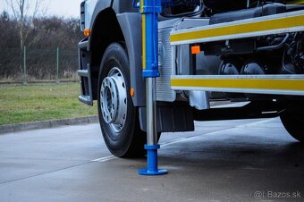 MERCEDES AXOR 18T HÁKOVÝ NOSIČ KONTAJNEROV HYDRAULICKÁ RUKA - 12