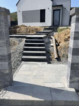Zamkova dlazba výkopové práce - 12