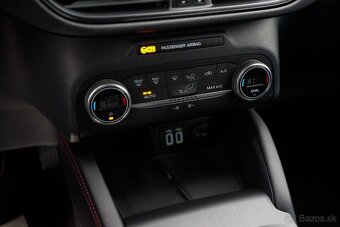 Ford Kuga 2.5 Duratec 225k ST-Line X - 12