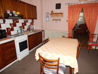 Na predaj 4 izbový dom vhodný aj ako chalupa v Malých Kosihá - 12