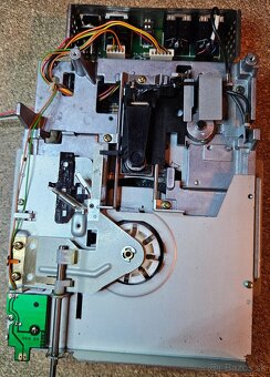 Commodore 1541-II disketová jednotka Commodore 64 renovovaná - 12