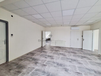 LUX Kancelárie oproti HORNBACHU - 12