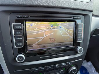 ► ŠKODA YETI 2,0 TDI 4x4 - 125 kW, PARK. SENZORY, NAVI ◄ - 12