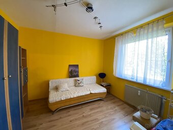 Trojizbový byt s loggiou blízko centra  Lučenec - Vajanského - 12