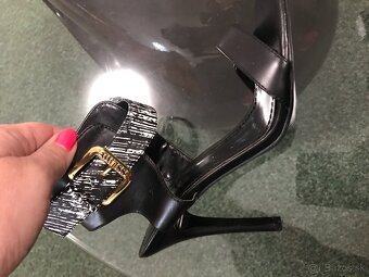 NOVÉ GUESS originál damske sandálky 38 - 12