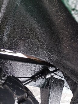 Suzuki samurai long 1,3 benzín 1998 - 12