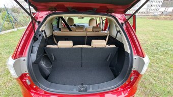 MITSUBISHI OUTLANDER 2.2 DI-D AUTOMAT  7-miestne - 12