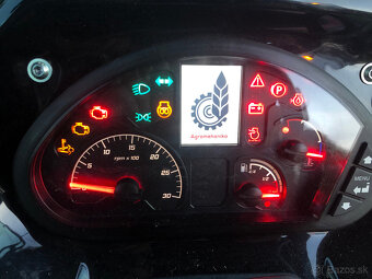 Malotraktor AGT 1060 Turbo + kabina otočné pracoviště, 56 HP - 12