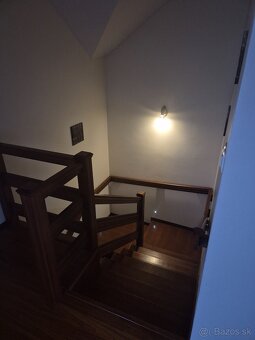 Útulný rodinný dom v lukratívnej lokalite Grot - 12