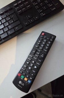 PC zostava + písací stolík a kreslo - 12