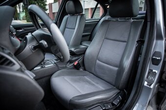 BMW Rad 3 325i e46, 141kW - 12