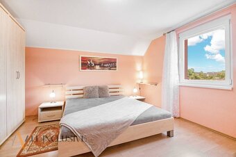 ALL INCLUSIVE | NA PREDAJ POSCHODOVÝ 5-IZBOVÝ RD S PIVNICOU, - 12