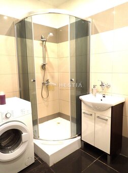 ZNÍŽENÁ CENA Veľký rodinný dom s pozemkom 930 m2 Kuklov - 12