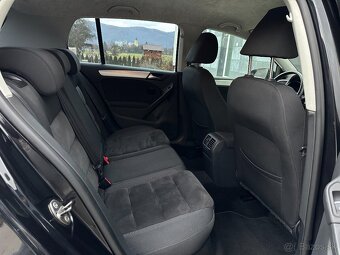 Volkswagen Golf 1.4TSI Highline - 12