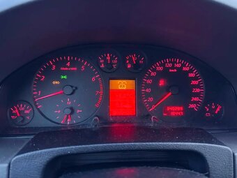 Audi A6 c5 Avant Quattro 2.8 V6 147kw - 12