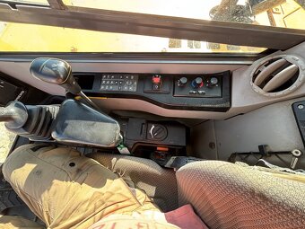 Volvo ECR 58D bager - 12