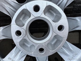 Originálne Kollesa Porsche 924 R14 6Jx14 H2 185/70 R14 88H - 12