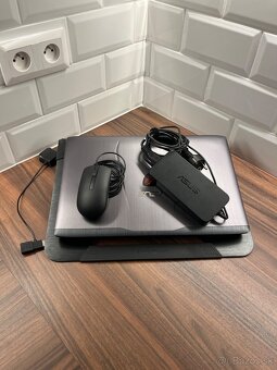 ASUS ROG G552VW, i7 6700HQ, 16Gb Ram, Gtx 960M, 256Gb SSD - 12