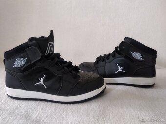 Prechodné botasky č.40 - 12