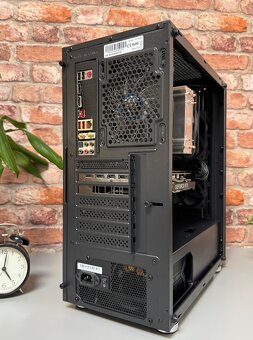 i7 8700\16GB\RTX 2070S\SSD\650W Zdroj - 12