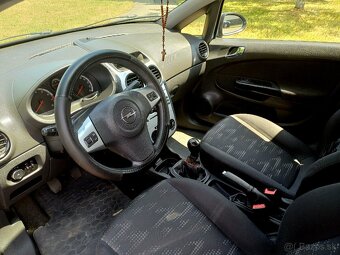 Opel Corsa 1.2 16V 63kw 2014 EcoTec Benzín Garážované - 12