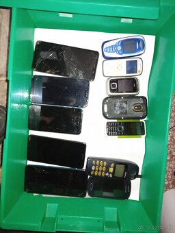 Predám zbierku mobilov viac ako 500ks - 12