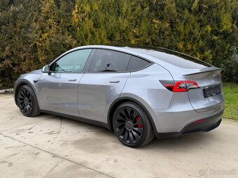 TESLA MODEL Y Performance 393KW 2023/08 - ODPOCET DPH - 12